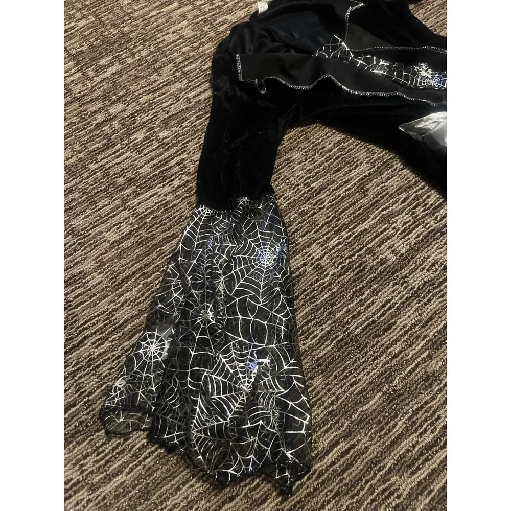Amscan Girls Black Velvet Spiderweb Vampire Witch Halloween Costume Dress 44in